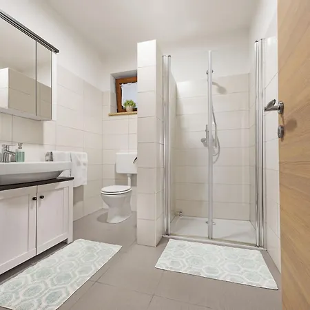 Apartment Ivana Roc
