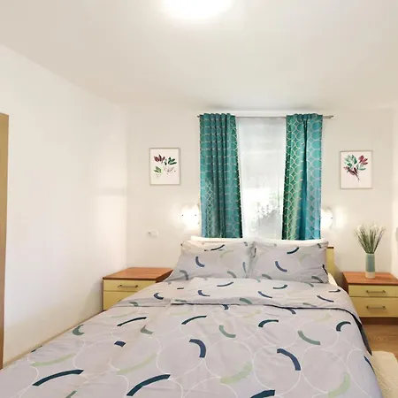 Ivana Apartment *
